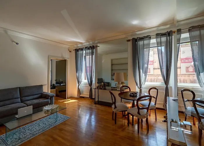 Aparthotel P-rooms & Collection