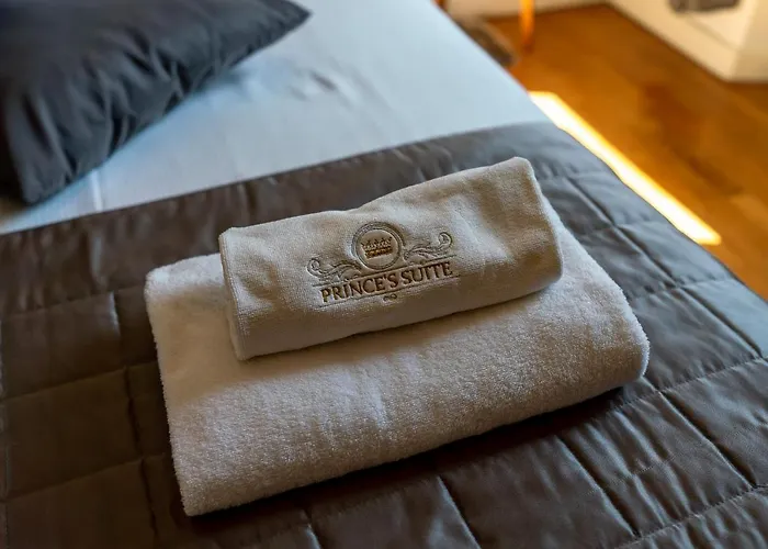 P-rooms & Collection Aparthotel Rom